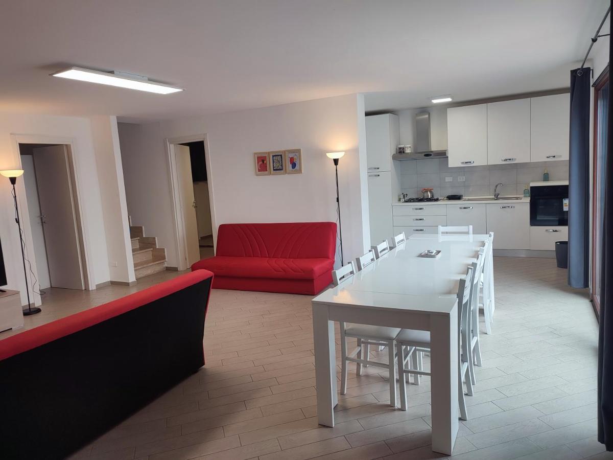 Villa Bassani, Grande E Luminosa Ideale Per Gruppi Infernetto Esterno foto